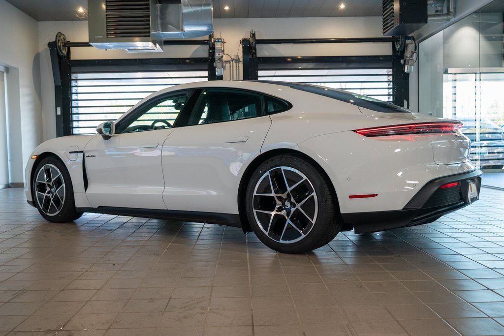 New 2025 Porsche Taycan image 3