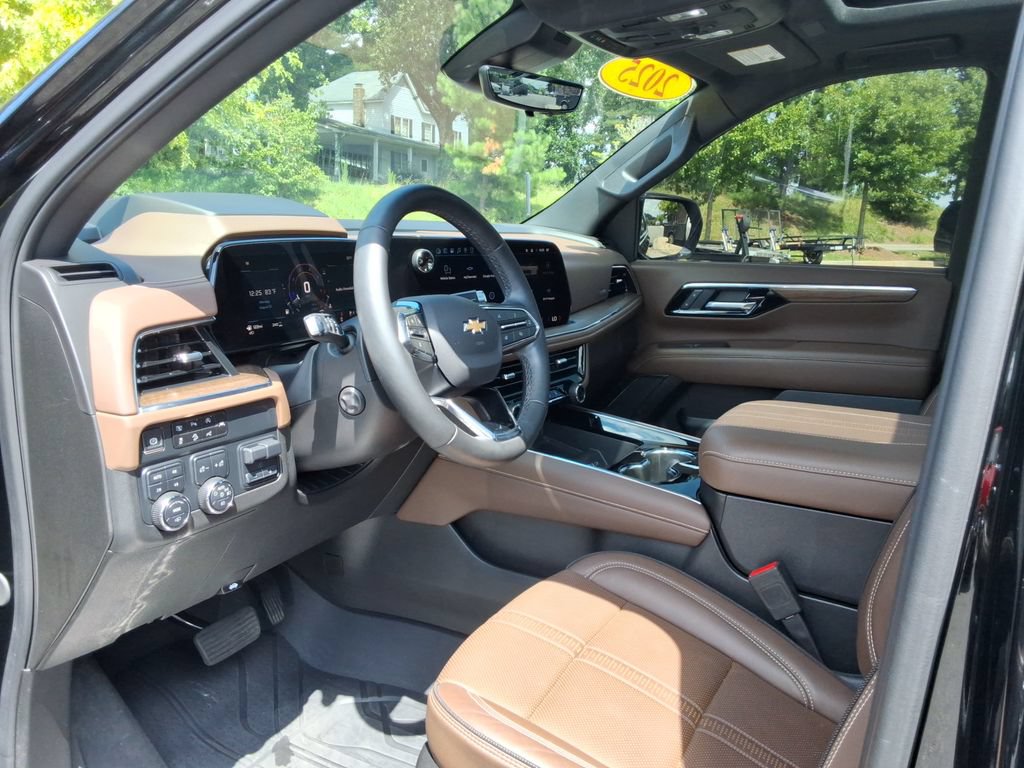 Certified 2025 Chevrolet Tahoe High Country w/ LPO, Illumination Package AWD/4WD image 24