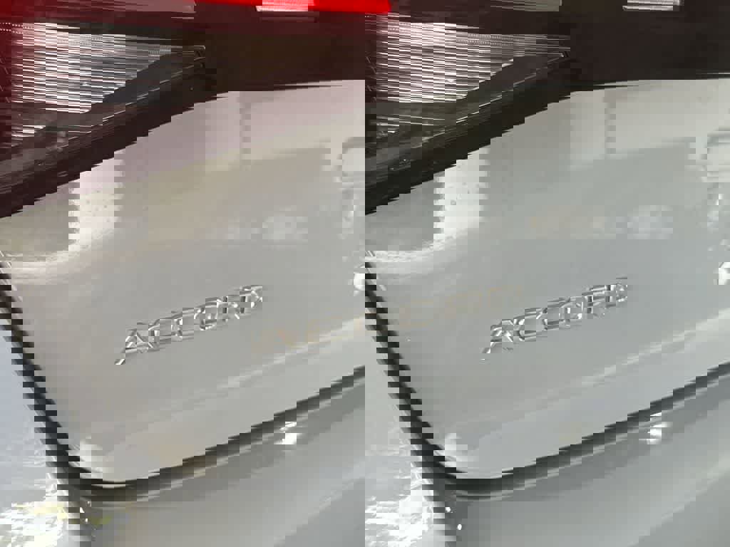 Used 2025 Honda Accord SE image 11