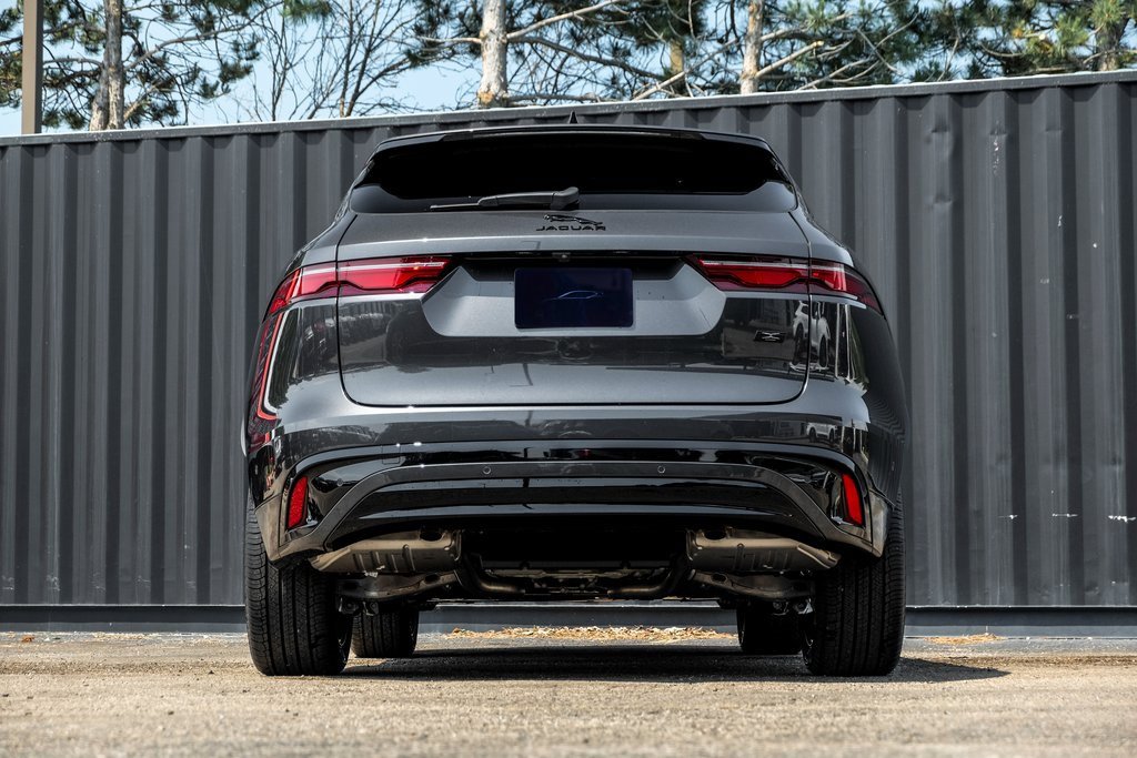 New 2026 Jaguar F-PACE R-Dynamic S image 8