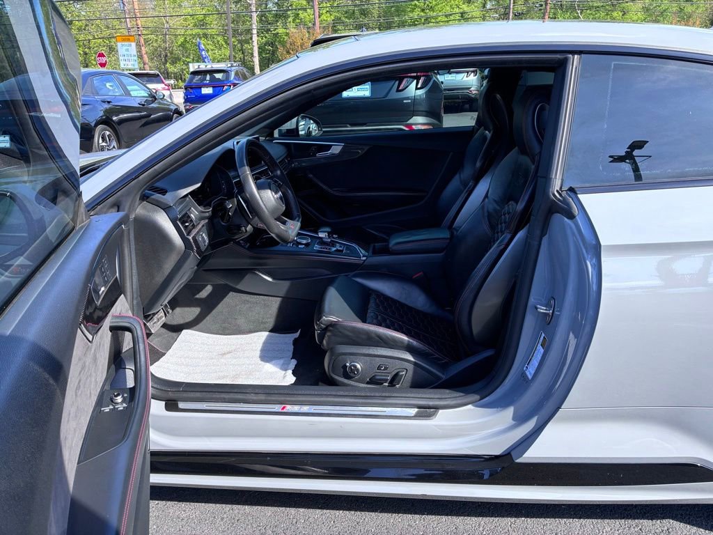 Used 2018 Audi RS 5 w/ Dynamic Plus Package AWD/4WD image 24