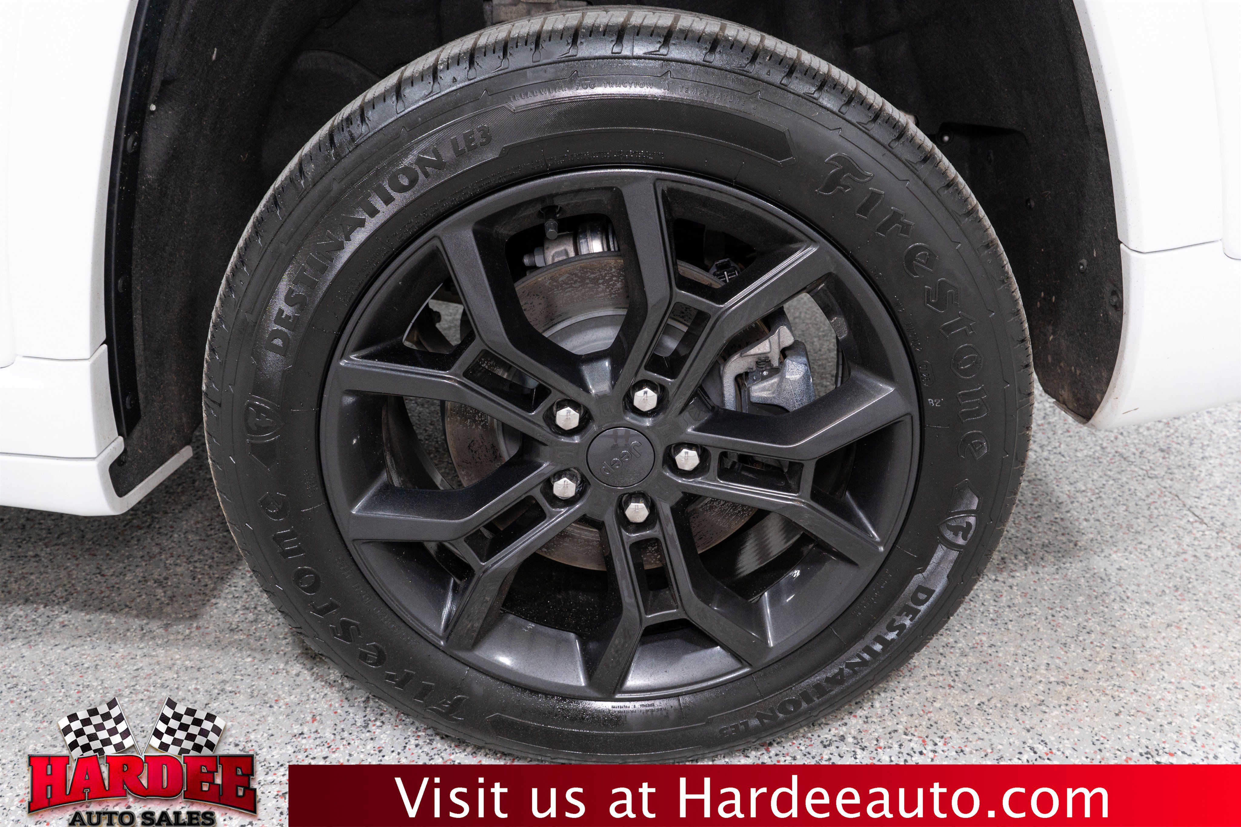 Used 2023 Jeep Grand Cherokee 30th Anniversary AWD/4WD image 10