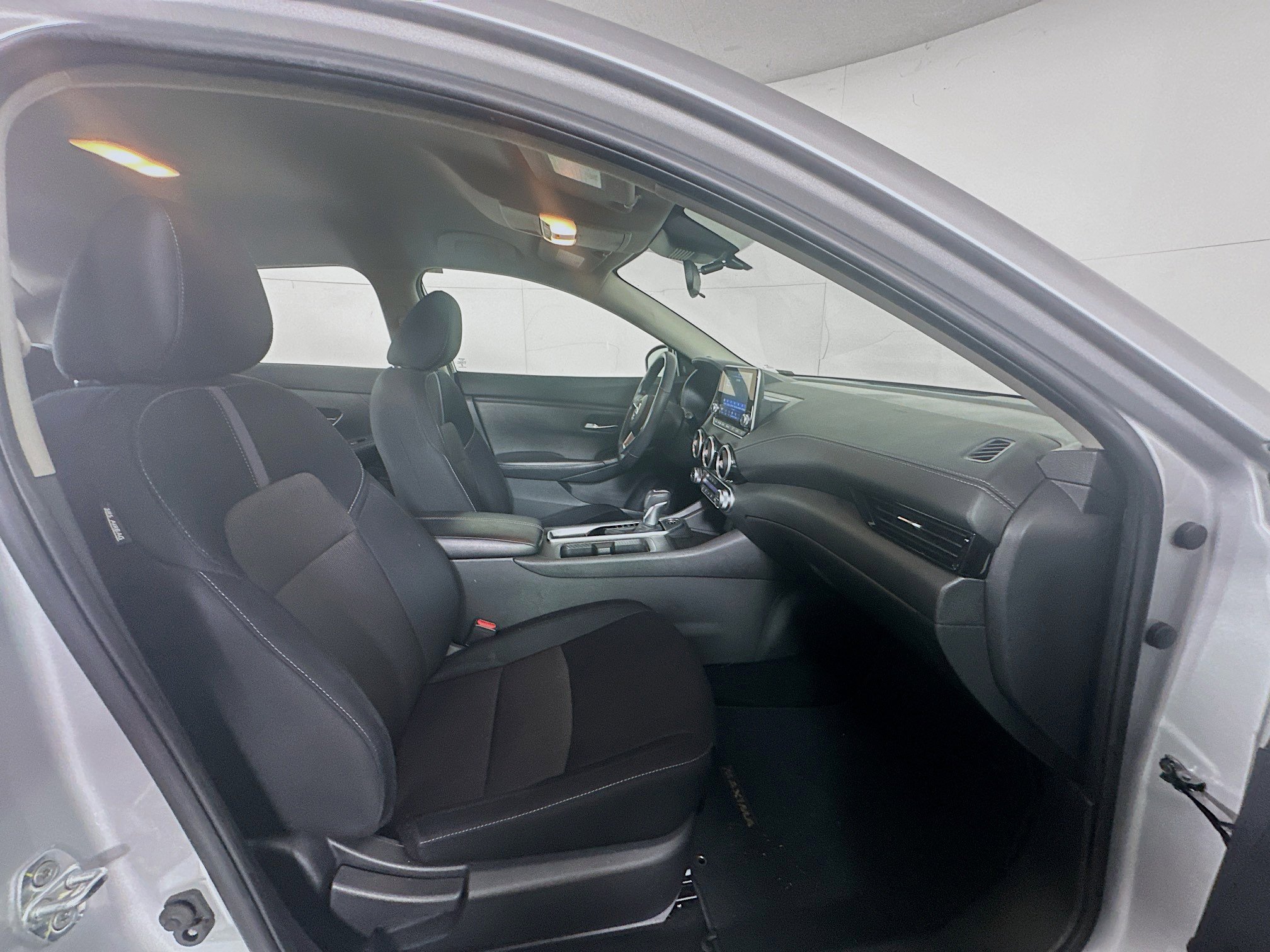 Used 2023 Nissan Sentra SV w/ All-Weather Package image 28