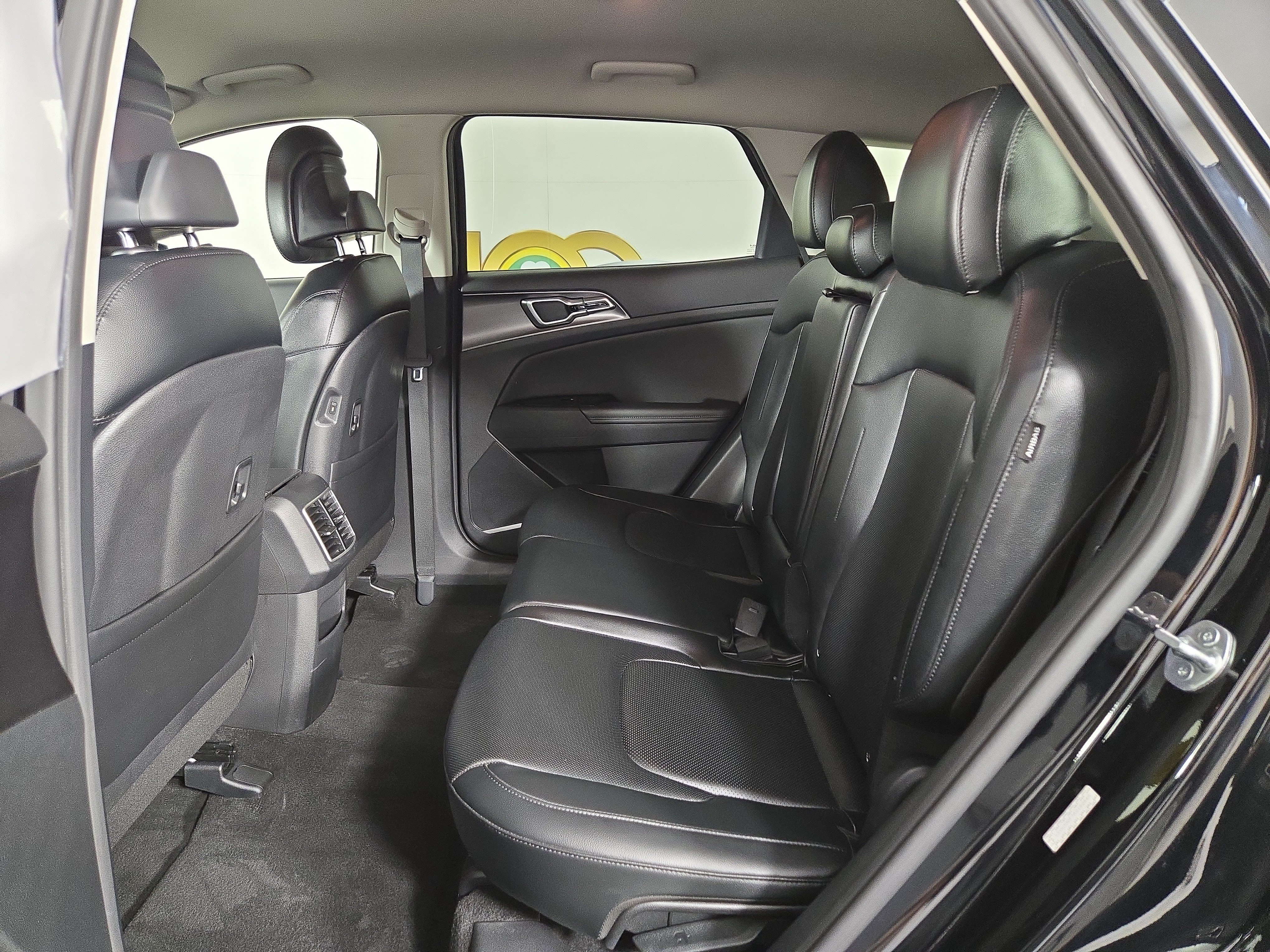 Used 2024 Kia Sportage EX FWD image 12