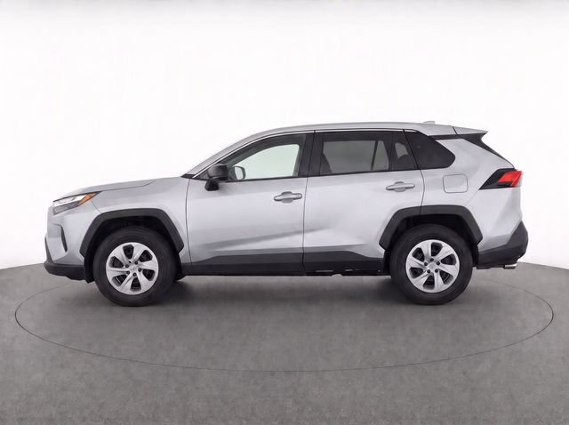 Used 2025 Toyota RAV4 LE AWD/4WD image 6