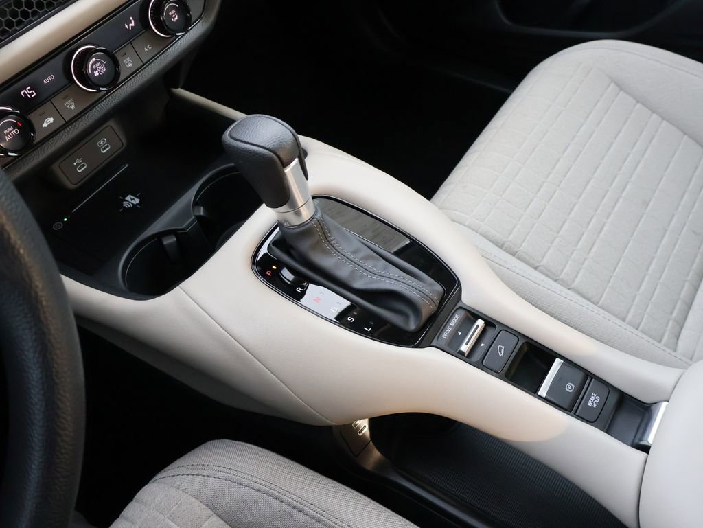 Certified 2026 Honda HR-V LX image 22