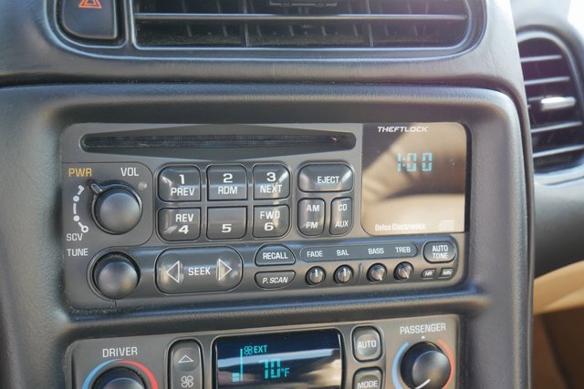 Used 2001 Chevrolet Corvette Convertible w/ Preferred Equipment Group1 image 14