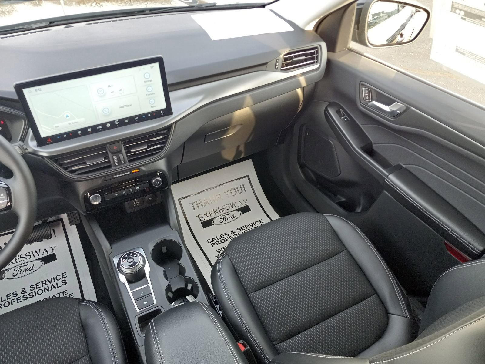 New 2025 Ford Escape SE image 15