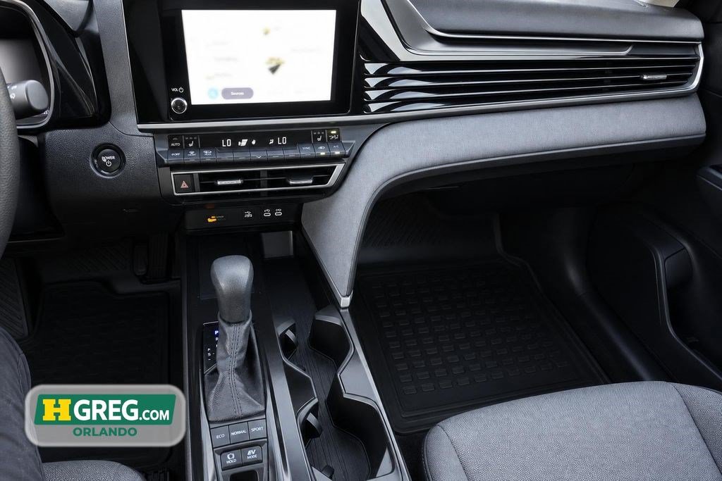 Used 2025 Toyota Camry LE w/ Convenience Package FWD image 10