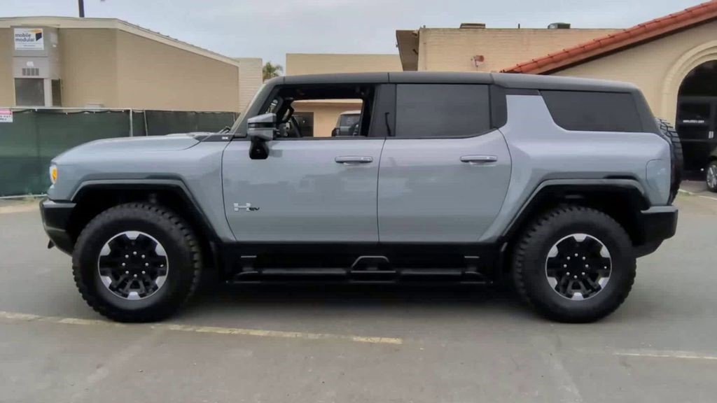 Certified 2024 GMC Hummer EV 3X w/ Extreme Off-Road Package AWD/4WD image 5