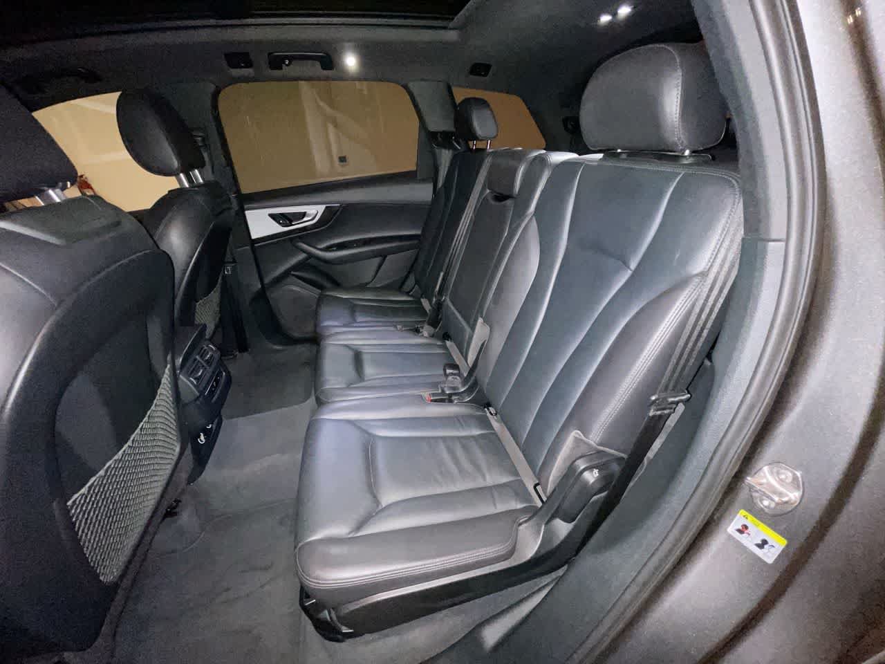 Used 2019 Audi Q7 2.0T Premium w/ Convenience Package AWD/4WD image 23