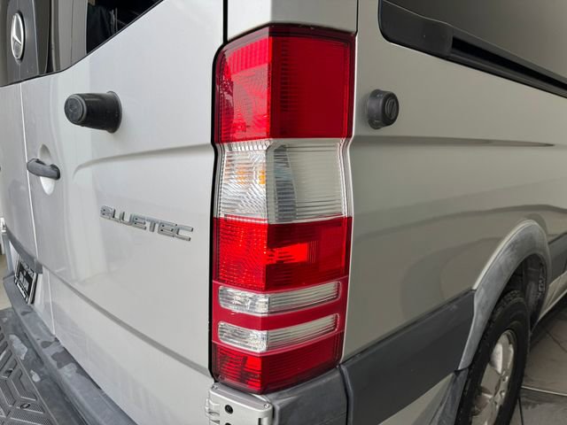 Used 2016 Mercedes-Benz Sprinter 2500 image 32
