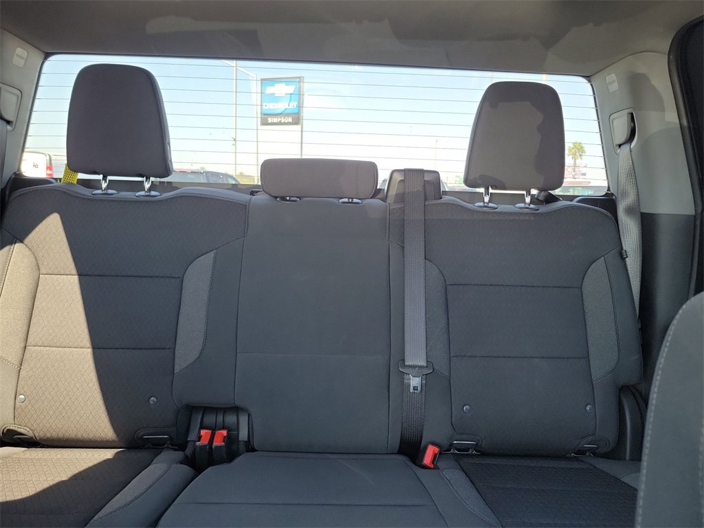 Used 2025 Chevrolet Silverado 1500 Custom image 13