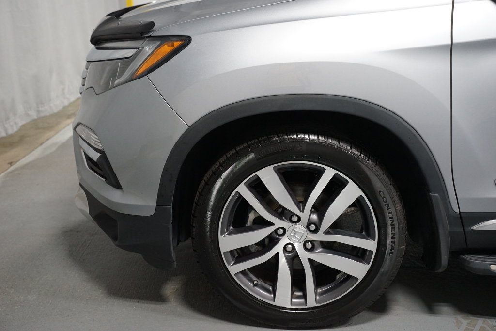 Used 2017 Honda Pilot Touring image 5
