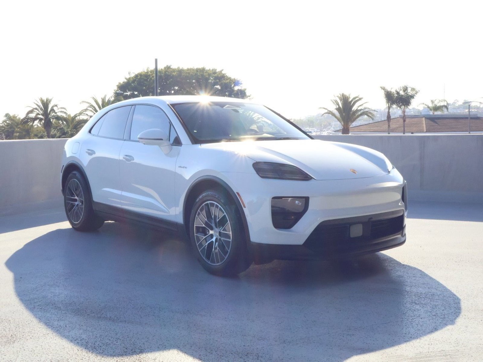 New 2026 Porsche Macan 4 Electric AWD/4WD image 7