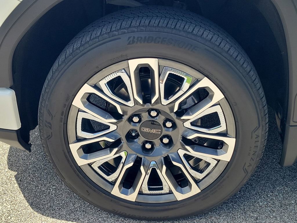 Used 2023 GMC Sierra 1500 Denali Ultimate image 11