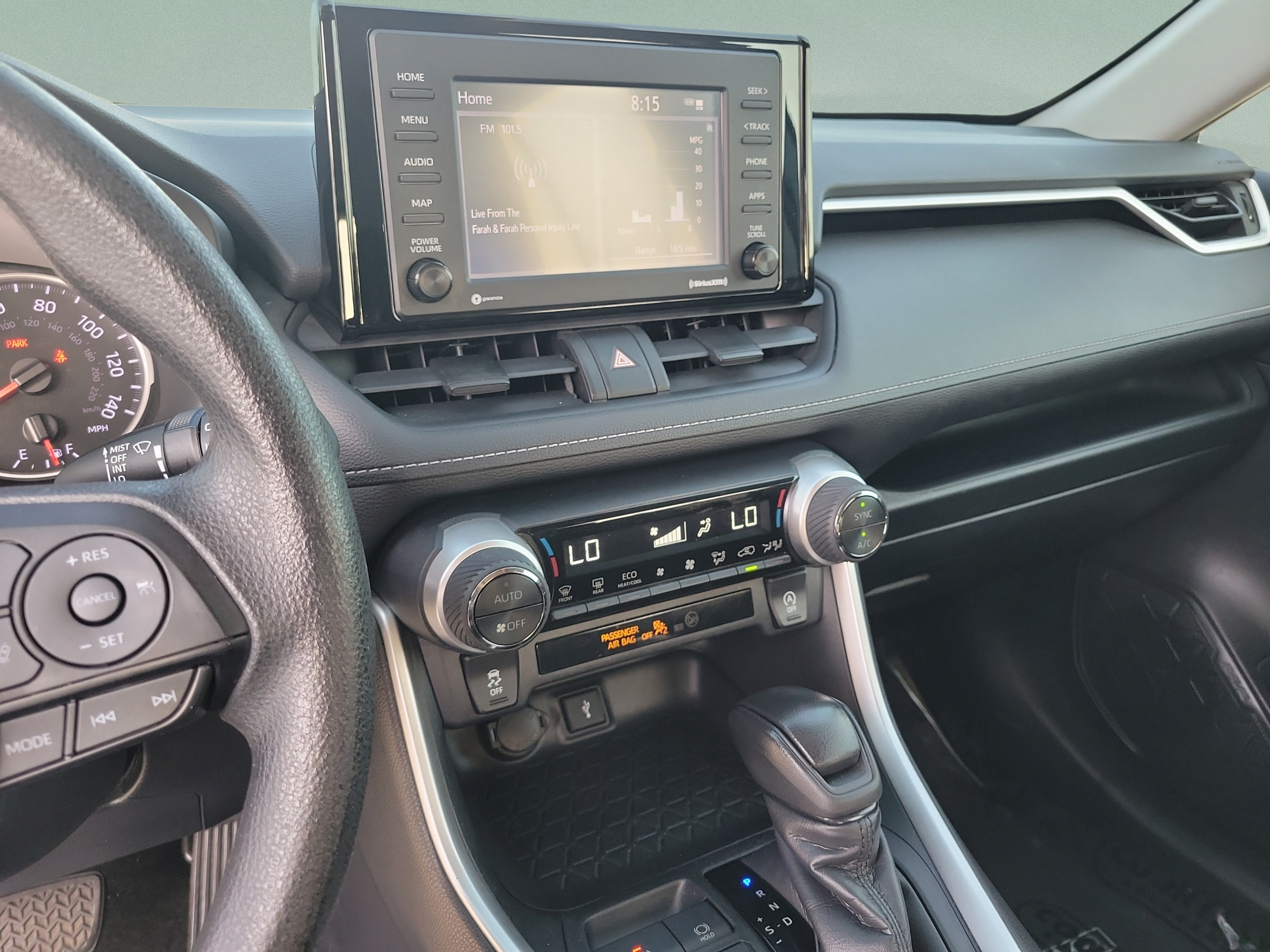 Used 2020 Toyota RAV4 XLE w/ Convenience Package FWD image 23