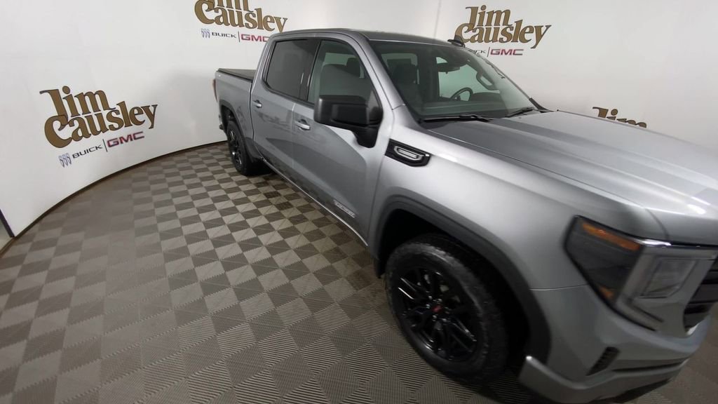 Used 2025 GMC Sierra 1500 Elevation image 2