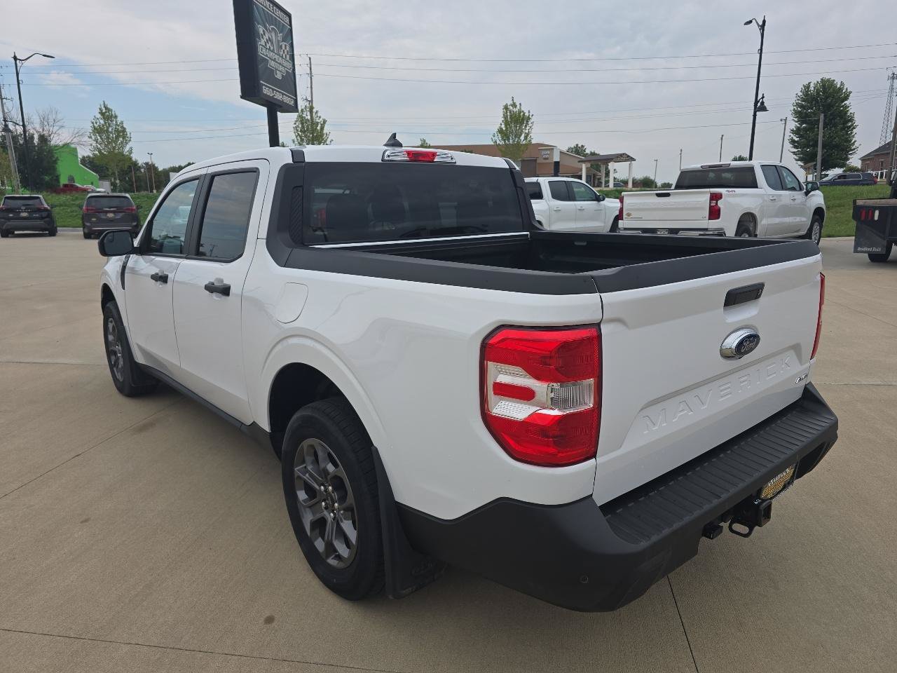Used 2024 Ford Maverick XLT w/ XLT Luxury Package AWD/4WD image 3