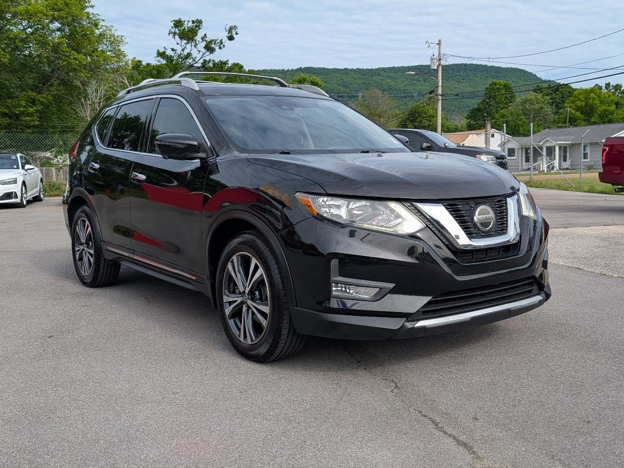 Used 2018 Nissan Rogue SL FWD image 6