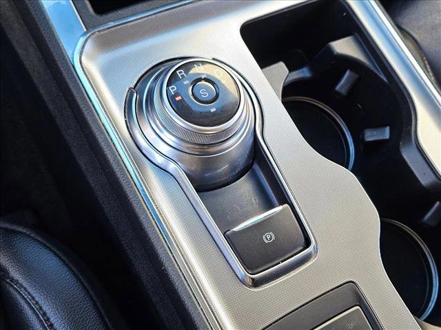 Used 2022 Ford Edge Titanium image 12