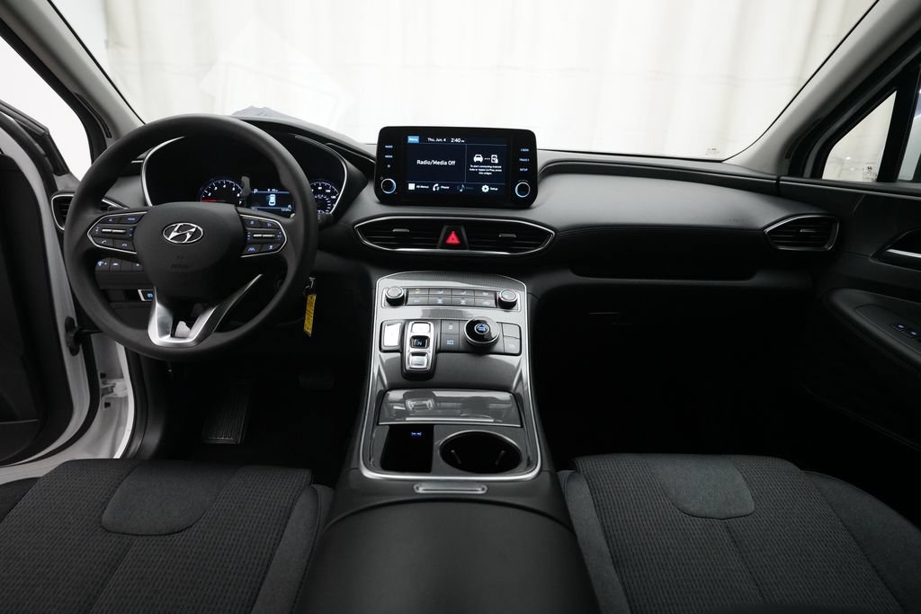 Used 2023 Hyundai Santa Fe SE FWD image 5