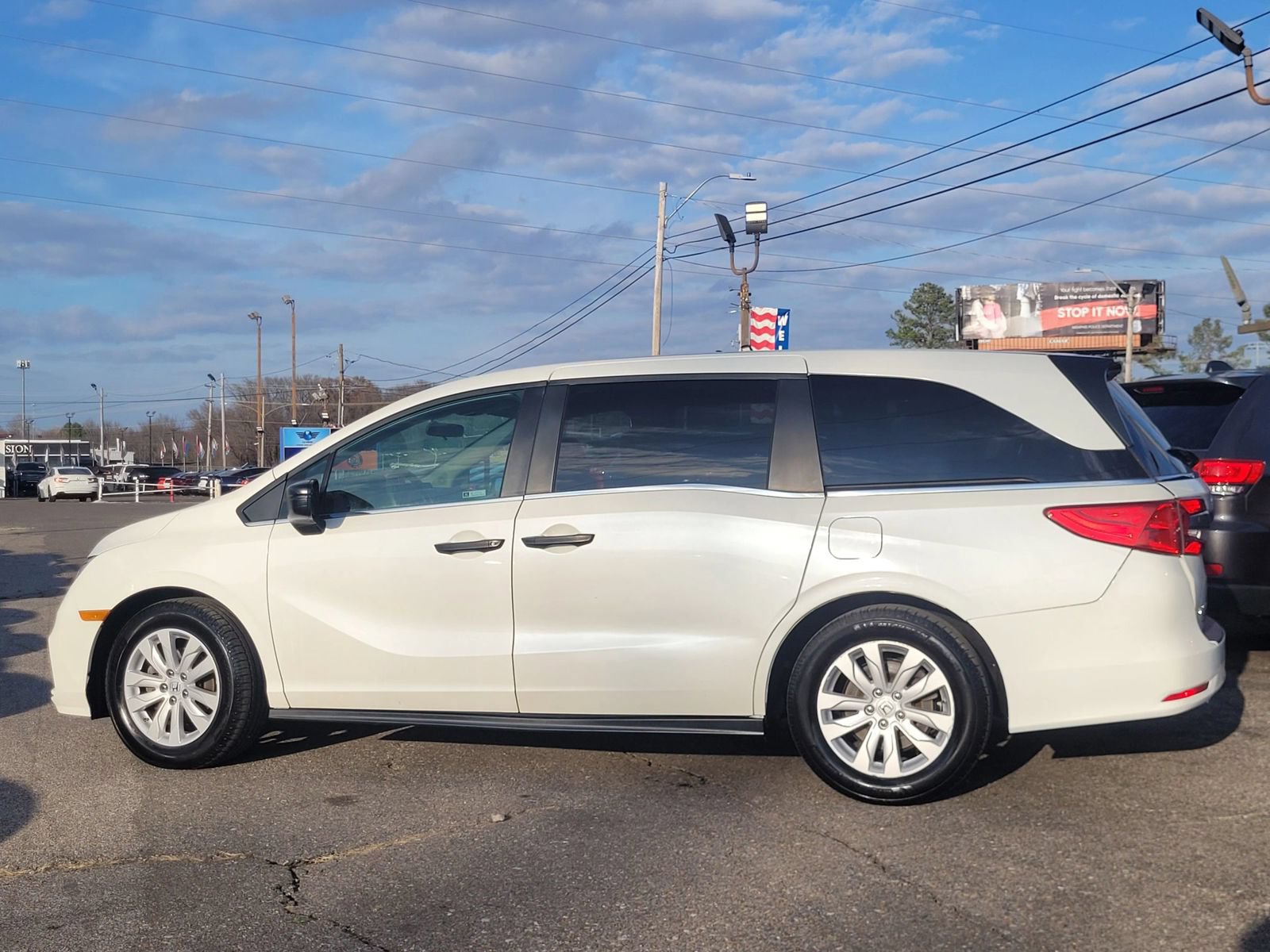 Used 2019 Honda Odyssey LX image 2