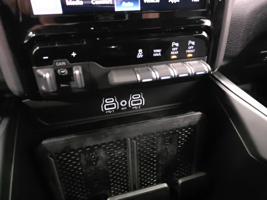 Used 2026 RAM 2500 Big Horn AWD/4WD image 19