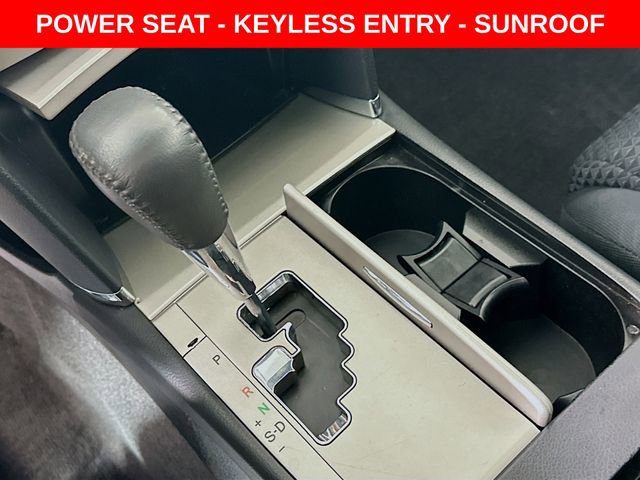 Used 2011 Toyota Camry SE image 16