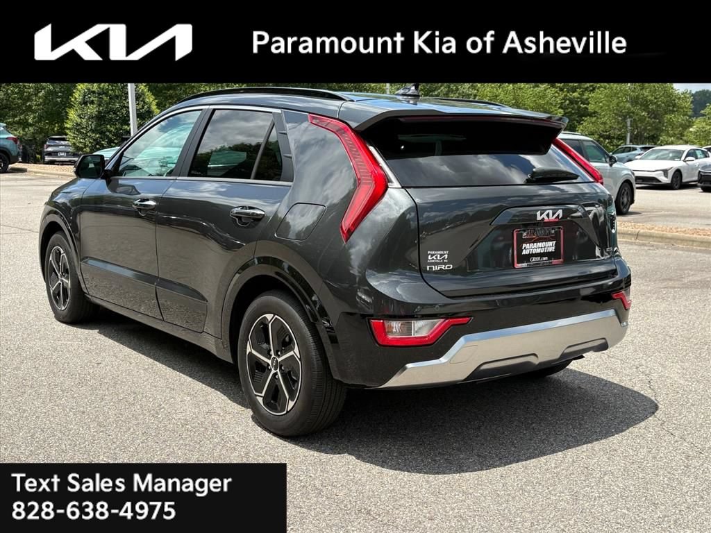 Certified 2025 Kia Niro FWD image 4