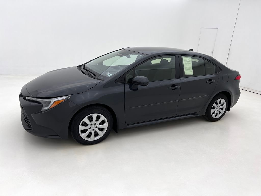 Used 2024 Toyota Corolla LE FWD image 5