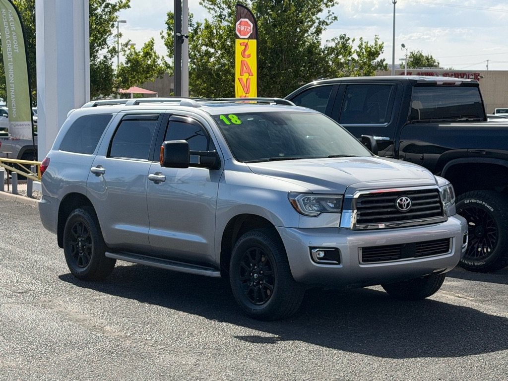 Used 2018 Toyota Sequoia Limited w/ Safety & Convenience Package AWD/4WD image 4