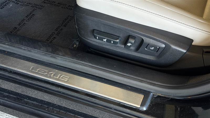 Used 2018 Lexus ES 350 w/ Navigation System Package FWD image 22