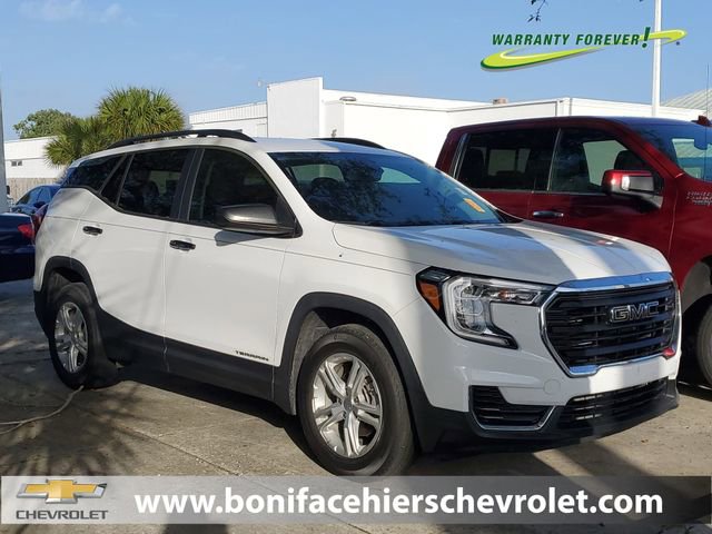 Used 2022 GMC Terrain SLE w/ Driver Convenience Package image 1
