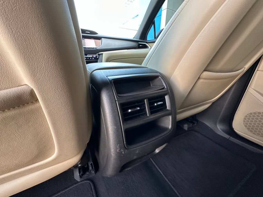 Used 2017 Cadillac XT5 Premium Luxury w/ Driver Assist Package FWD image 19