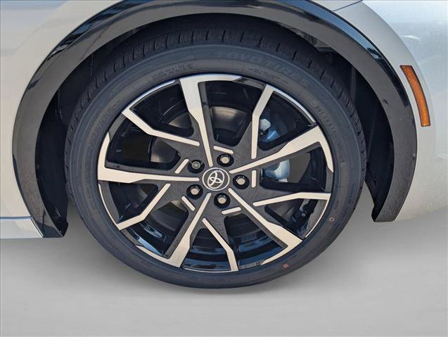 New 2026 Toyota Prius Plug-In Hybrid FWD image 9