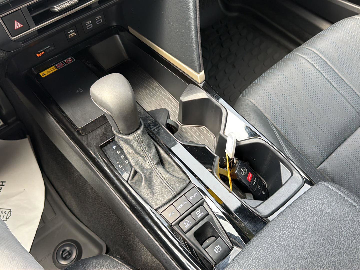 Used 2026 Toyota Camry XSE w/ Premium Plus Package FWD image 15