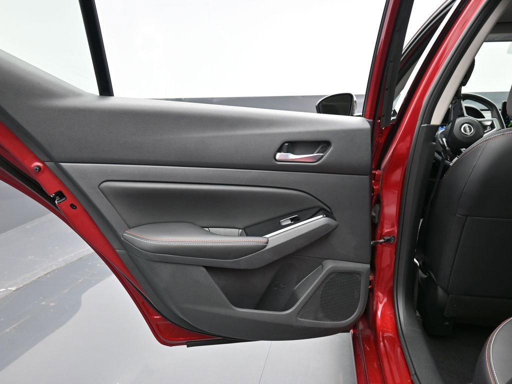 Used 2023 Nissan Altima 2.5 SR w/ SR Premium Package image 33