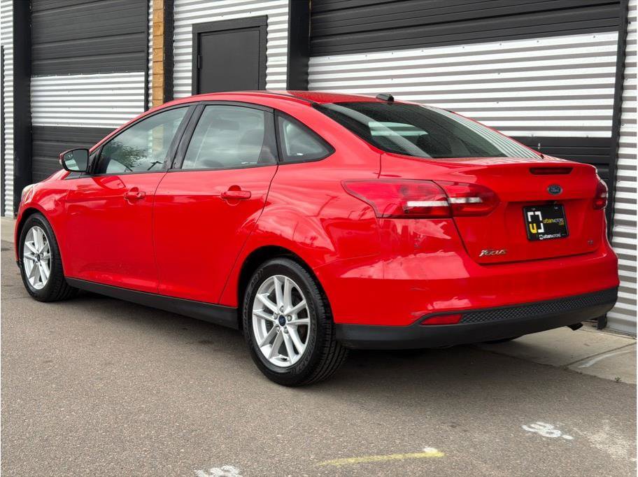 Used 2015 Ford Focus SE FWD image 7
