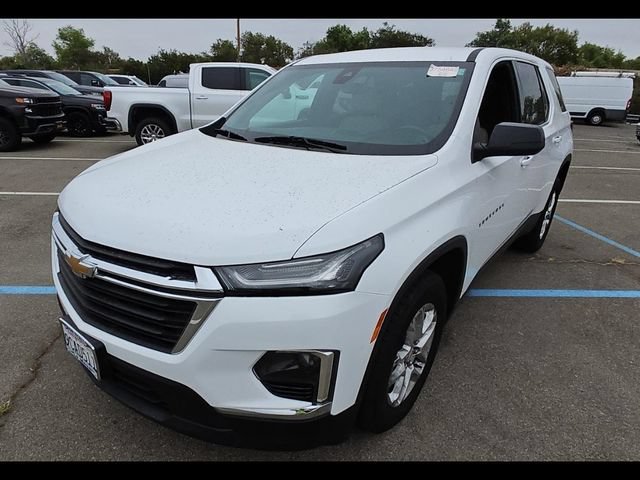 Used 2022 Chevrolet Traverse LS FWD image 3