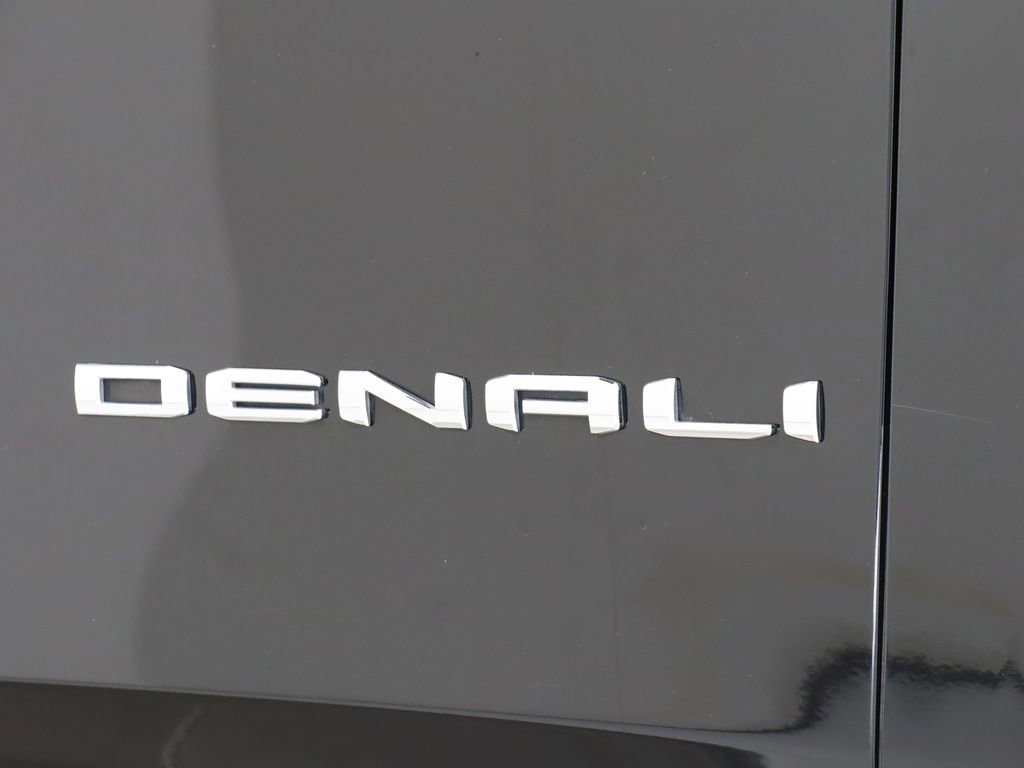 Used 2021 GMC Yukon Denali AWD/4WD image 11