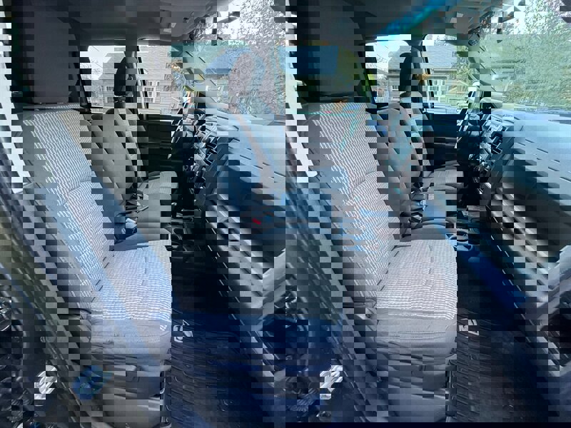 Used 2012 RAM 3500 ST w/ Chrome Appearance Group image 12