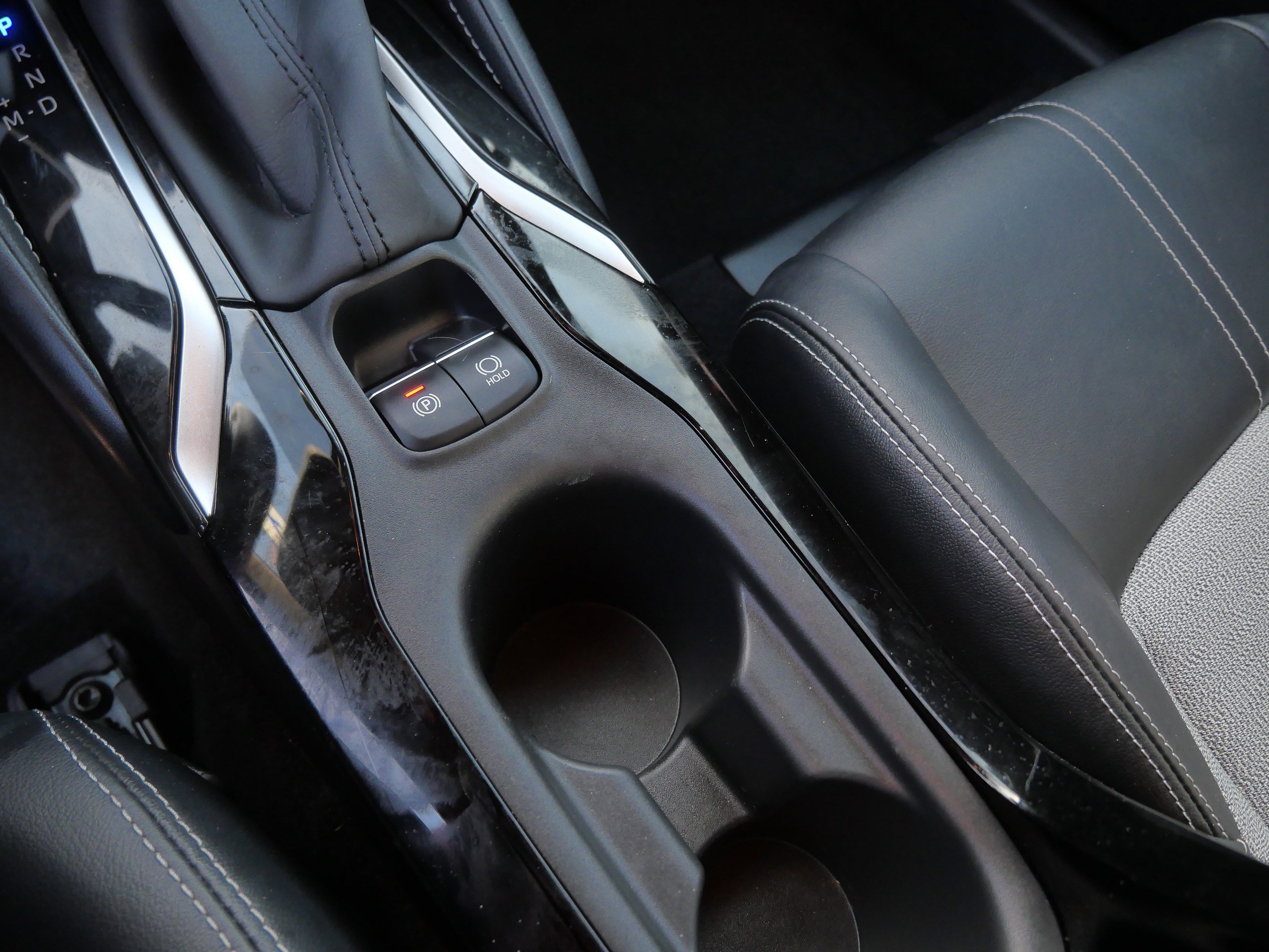 Used 2019 Toyota Corolla XSE image 33