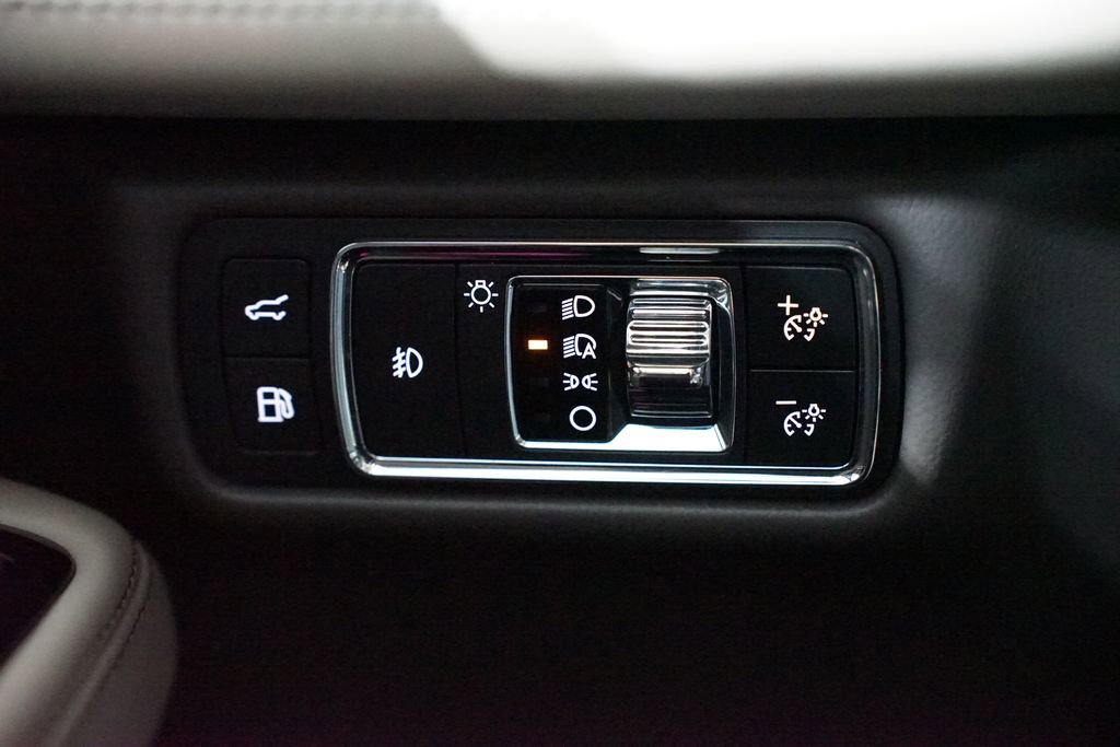 Used 2022 Lincoln Aviator Grand Touring w/ Equipment Group 301A image 28