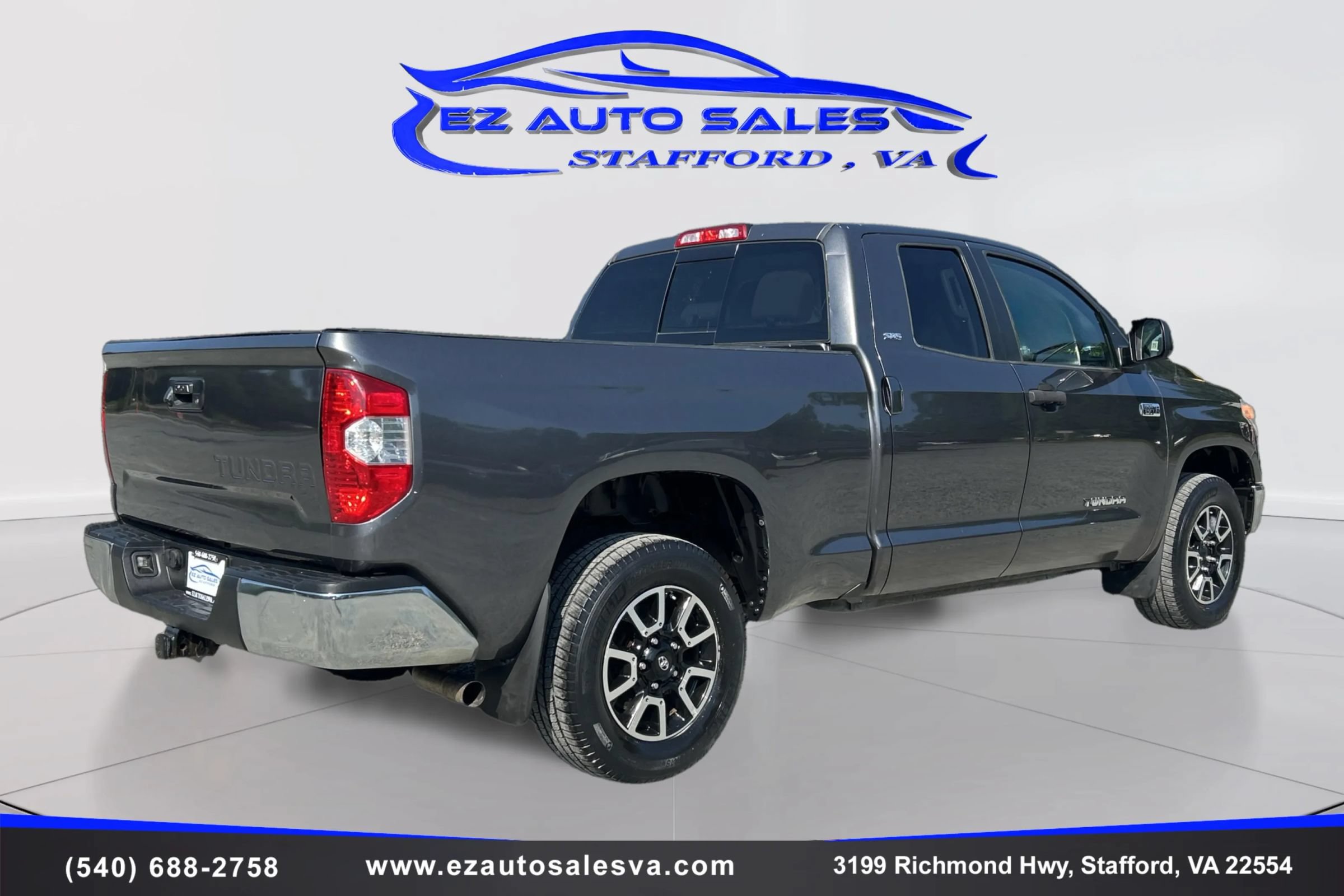 Used 2015 Toyota Tundra SR5 w/ TRD Off Road Package AWD/4WD image 5