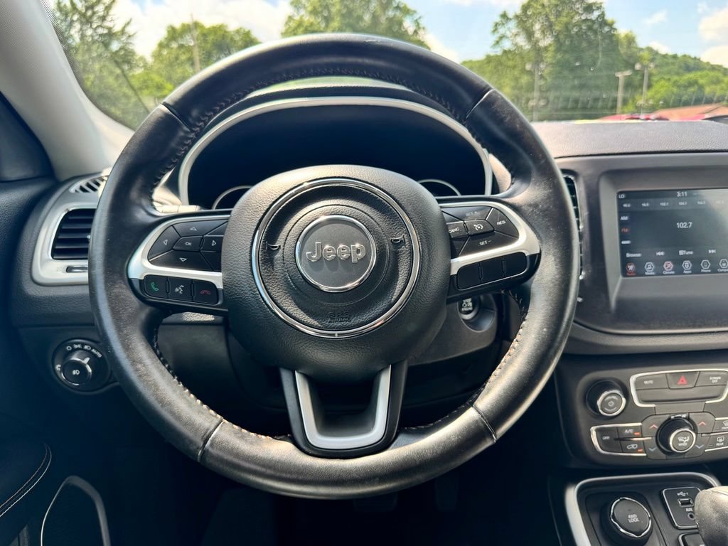 Used 2019 Jeep Compass Latitude w/ Popular Equipment Group AWD/4WD image 14