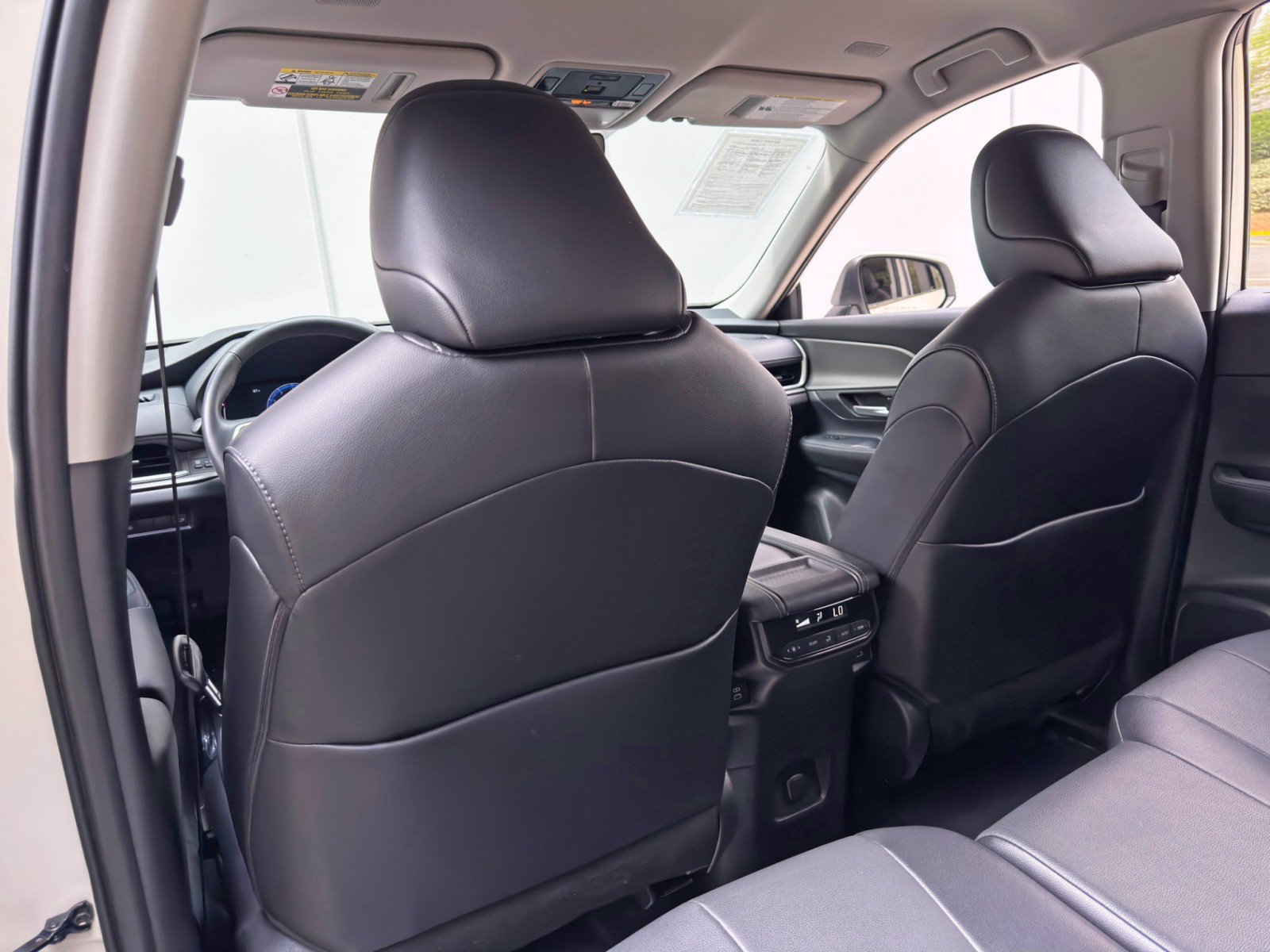 Used 2024 Toyota Grand Highlander AWD image 35
