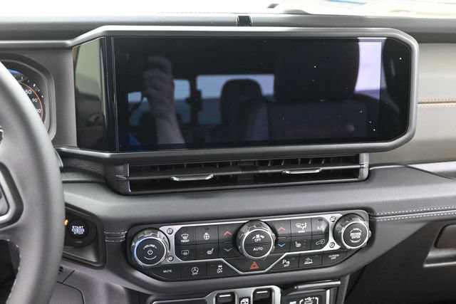 New 2026 Jeep Gladiator Mojave AWD/4WD image 23