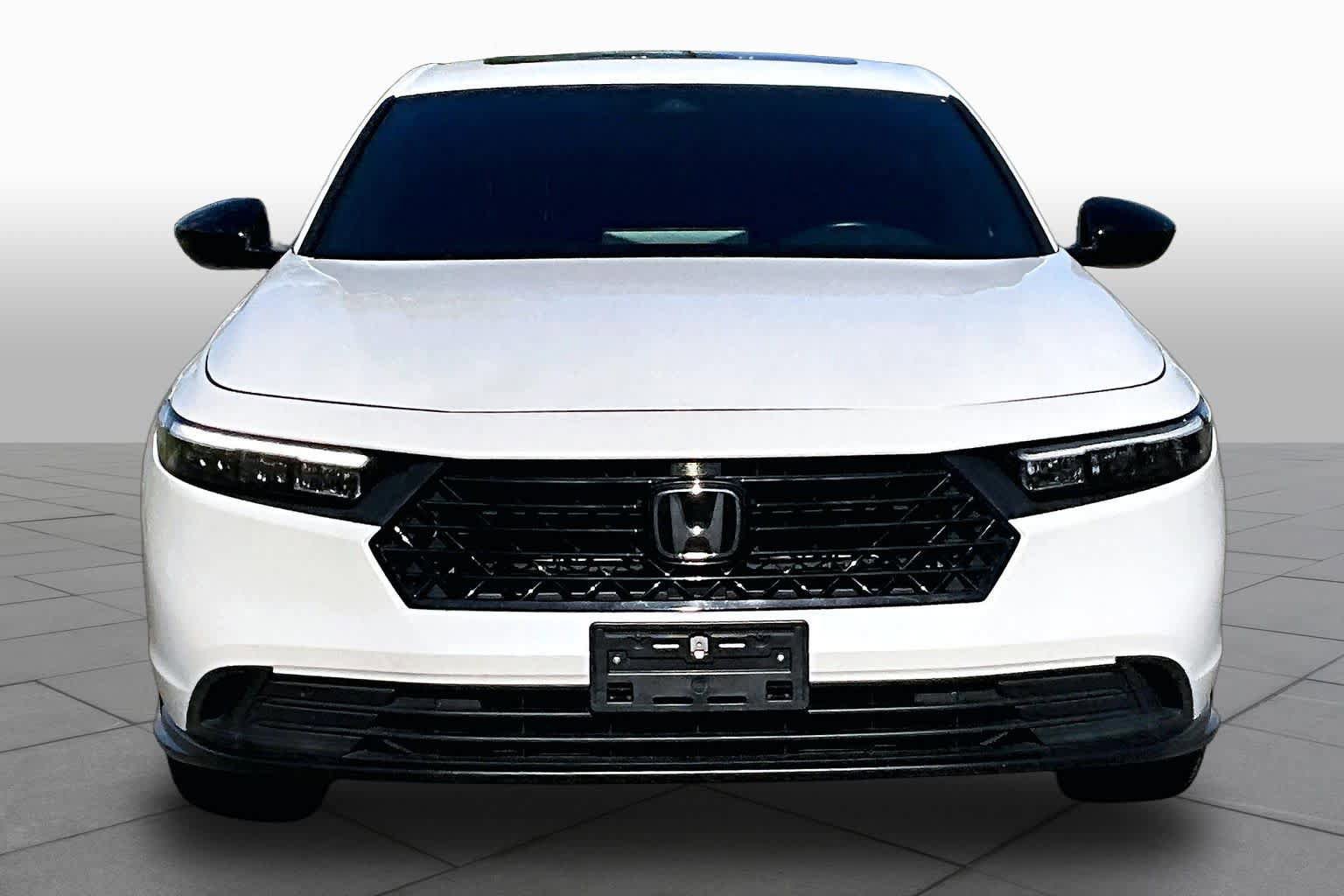 Used 2023 Honda Accord Sport image 4
