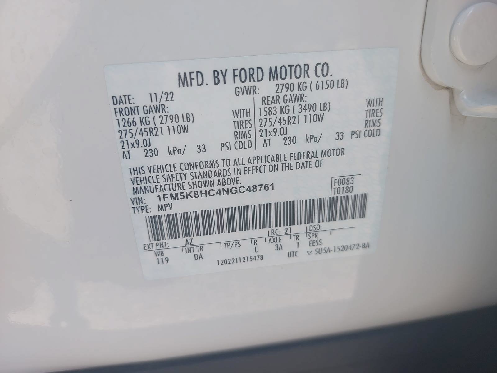Used 2022 Ford Explorer Platinum w/ Equipment Group 601A AWD/4WD image 39